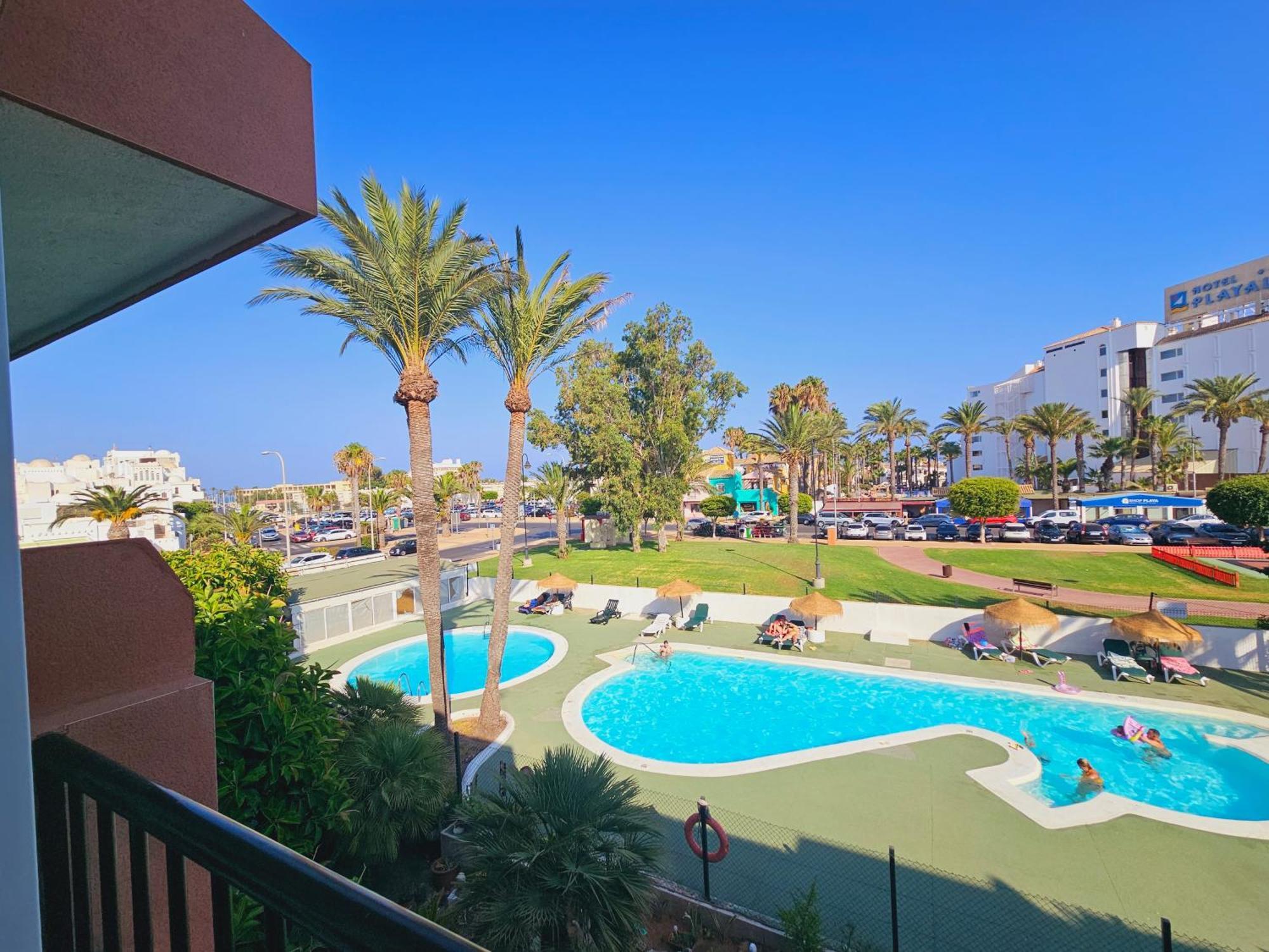 Apartamento Buganvilla Beach Рокетас-де-Мар Экстерьер фото